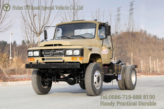 EQ1093 แชสซีรถบรรทุกสีเทาอูฐ_แชสซี 4WD แบบเปิดประทุนพร้อมยางคู่หลัง