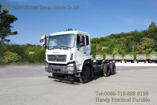 แชสซี Dongfeng 6 × 4 Hercules สามารถดัดแปลงได้_ แชสซีรถบรรทุกสีขาวหกล้อ