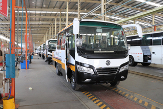 Dongfeng รถซ่อมไฟฟ้าฉุกเฉิน_รถขับเคลื่อนสี่ล้อรถวิศวกรรมออฟโรด_รถปฏิบัติการพิเศษ