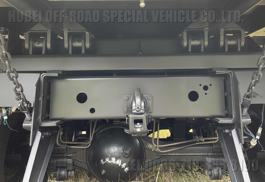 Six Wheel Drive EQ2102 Off-Road Special Car Tow Hook